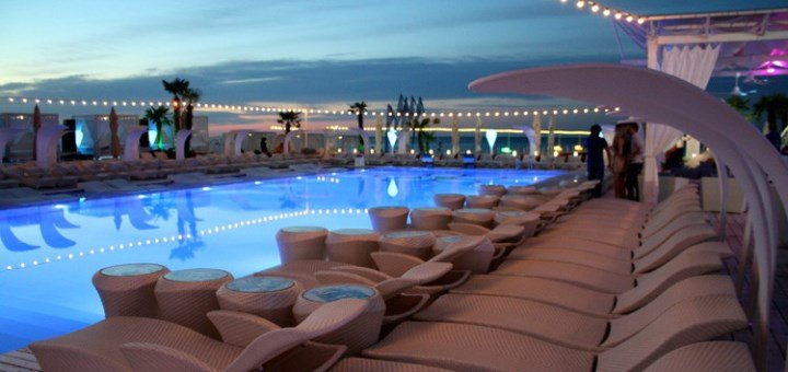 Ibiza Beach Club discounts on sun loungers