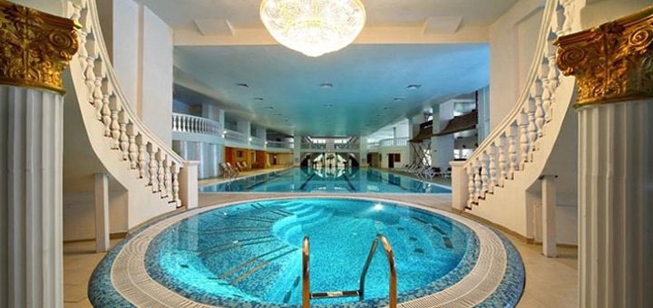 Jacuzzi in the SPA-hotel "Promenade" in Truskavets. Book a hotel with a discount.