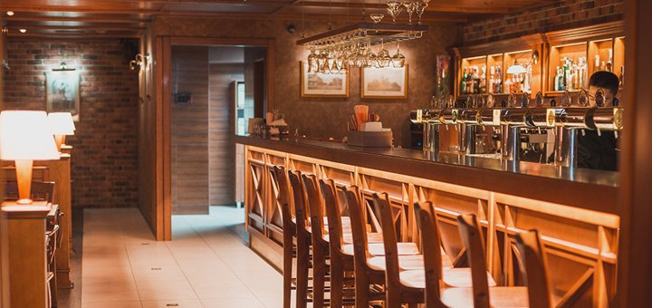 Discount for burgers, salads and desserts in the beer restaurant "BirHaus"