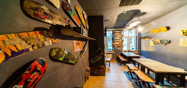 Райдерский бар Doska Bar на улице Хорива, 25/12