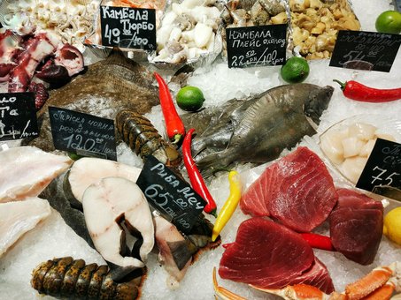 Fish shop-restaurant &quot;flagman&quot;. discounts on dishes
