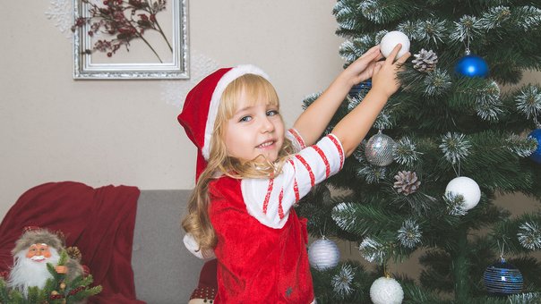 Новорічна фотосесія у студії «Фреско Студіо» у Києві. Замовляйте послуги фотографа зі знижкою.