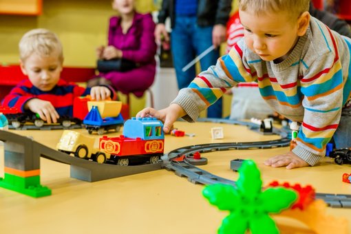 Дитячі фотосесії сімейної леготеке «Le Joy» в Дніпрі. Замовляйте за акції.