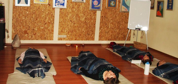 Дихальна практики в психологічному тренінг-центрі LATERO