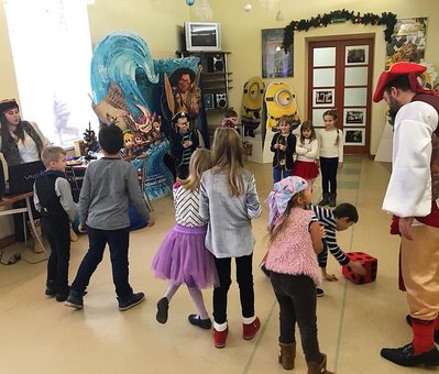 Дитяча вечірка у стилі піратів у кафе-кондитерській «Зефір» у Києві. Звертайтеся за акцією.