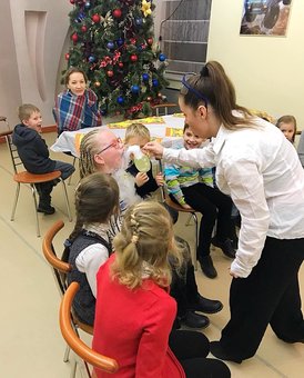 Хімічне шоу Київ у кафе-кондитерській «Зефір». Оплачуйте за акцією.