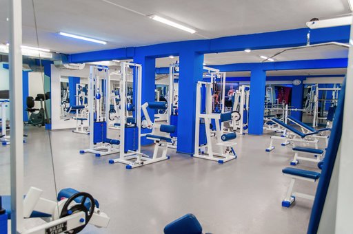 Тренажерний зал у центрі «Athletic Build» у Дніпрі. Записуйтесь на заняття з акції