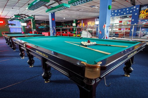 Billiards in the Melrose restaurant chain. Book a table with a discount