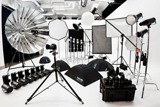 Rent of photographic equipment in the photo studio "Lightfield". Sign up for a discount