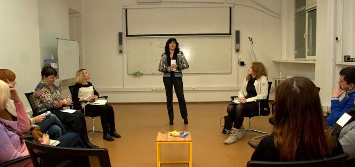 Тренінги з ораторського мистецтва від арт-бізнес-тренера Олена Жаворонкова по всій Україні. Замовляйте по акції