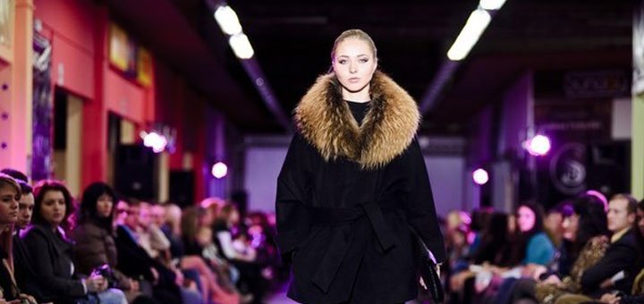 Показ мод с моделями агентства «KLODEL MODERLS»