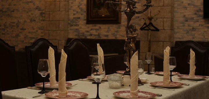 Discounts for holidays at vintage hotel18