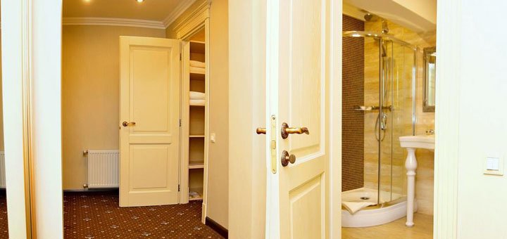 Discounts for holidays at vintage hotel1