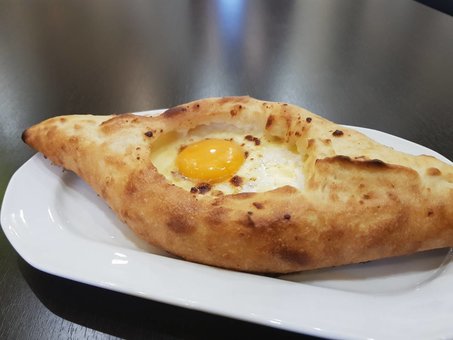 Грузинская кухня в ресторане «Kaheti» в Днепре. Заказывайте банкетное меню по акции.