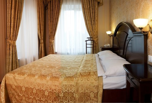 Знижки на відпочинок у готелі Royal Street Hotel 12