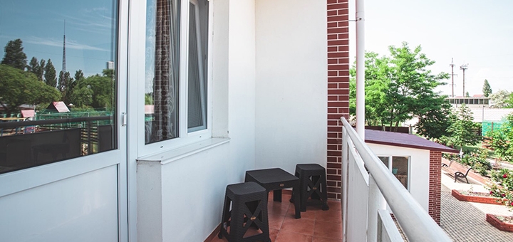 Discounts for holidays at the Cote d'Azur base in Zatoka10