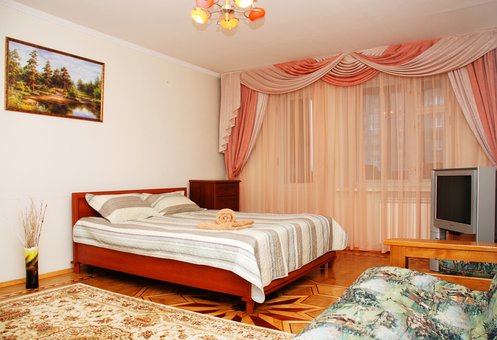 Four-room luxury apartment "Velkam24" in Kiev on Toropovskogo. Shoot at a discount.